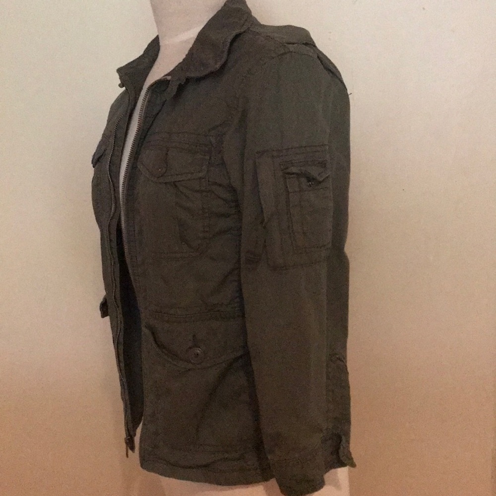 Jacket - Picture 2 of 5